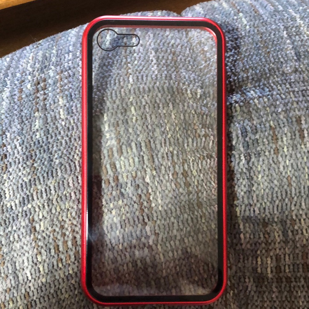 GUC iPhone 8 magnetic case